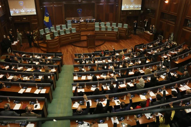 Yeni Kabinede Türk Bakan Gururu: Kosova'da Bakanlar Kurulu Belli Oldu