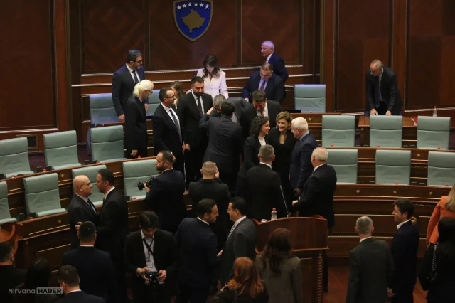 Yeni Kabinede Türk Bakan Gururu: Kosova'da Bakanlar Kurulu Belli Oldu