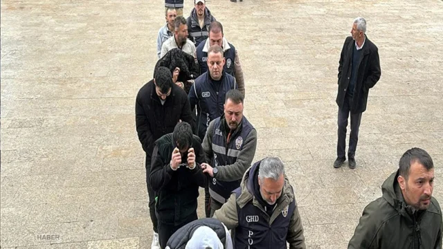 Casperlar'ın kritik ismini yurt dışına kaçıranlar yakalandı! 