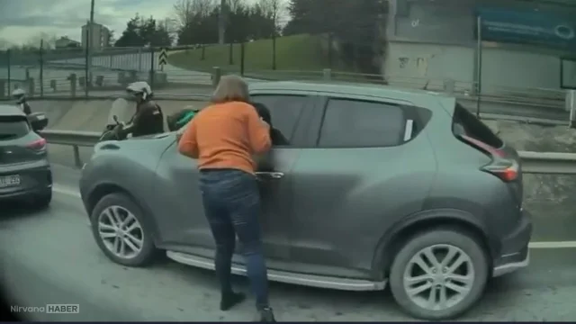 Şişli'de trafik tartışması: Camı yumrukladı, yan aynayı kırdı