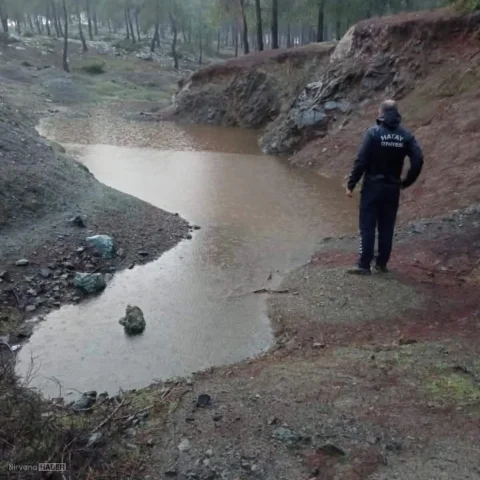Hatay'da su birikintisine düşen 10 yaşındaki çocuk hayatını kaybetti