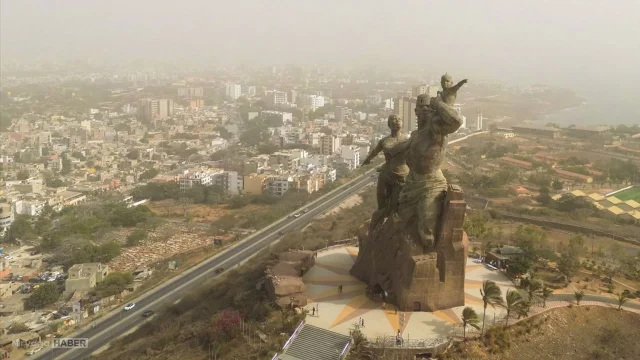 Senegal toz bulutlarıyla kaplandı