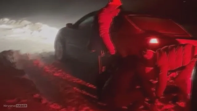 Ardahan'da tipide mahsur kalan vatandaşlar AFAD ekipleri tarafından kurtarıldı