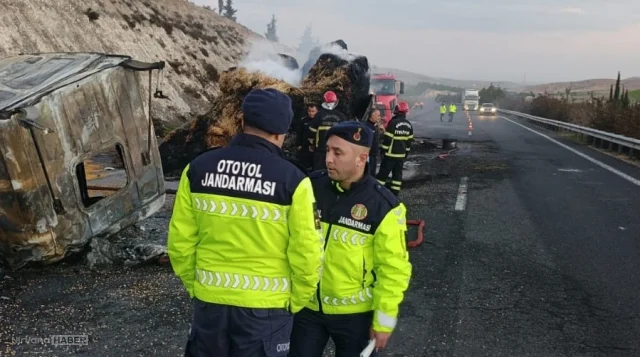 Şanlıurfa'da aynı istikamette giden iki tır çarpıştı: 1 kişi hayatını kaybetti