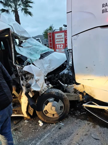 Samsun’da zincirleme trafik kazası: 3 araç çarpıştı, 7 kişi yaralandı