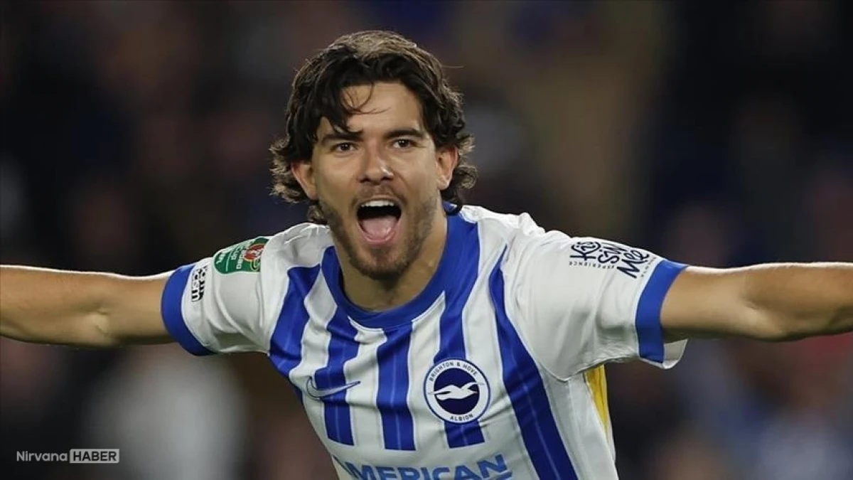 Milli Futbolcu Ferdi Kadıoğlu Brighton'da sezonun oyuncusu seçildi