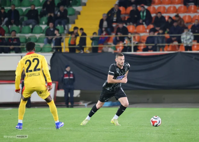 Galatasaray deplasmanda kazandı: Alanyaspor’u 2-1 yenip çeyrek finale çıktı