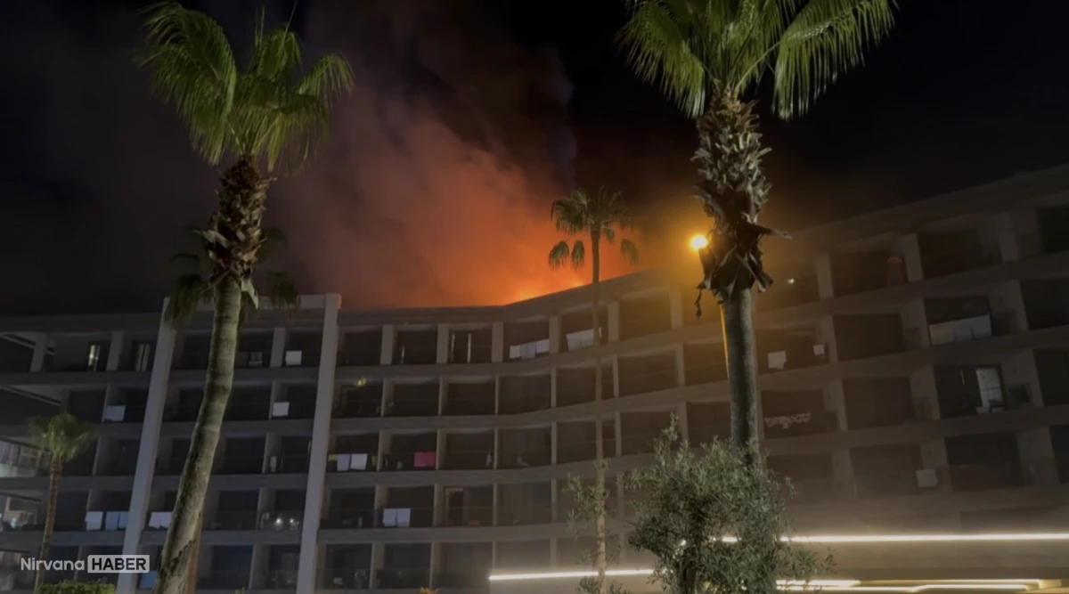 Alanya’da otelde korkutan yangın: Misafirler tahliye edildi