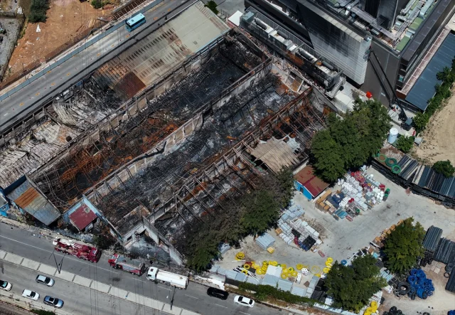 İzmir'de Yangın Sonrası Hastane Yeniden Faaliyette