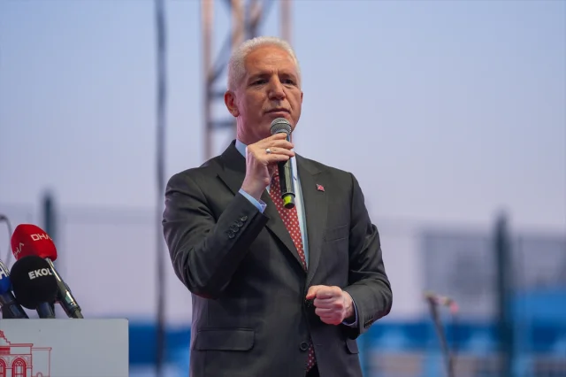 İstanbul'da Enstrümansız Okulların Çocuk Şenliği Coşkusu