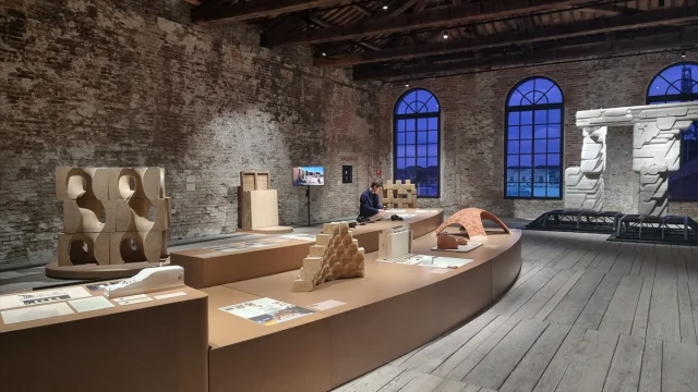 İstanbul Bilgi Üniversitesi Projeleri Venedik Bienali'nde Ye...