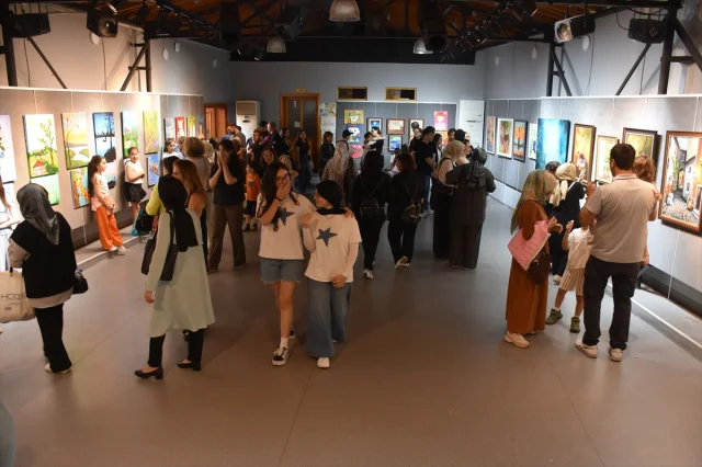 Trabzon’da Çocukların Sanat Eserleriyle Dolu Karma Sergi Sanatseverlerle Buluştu