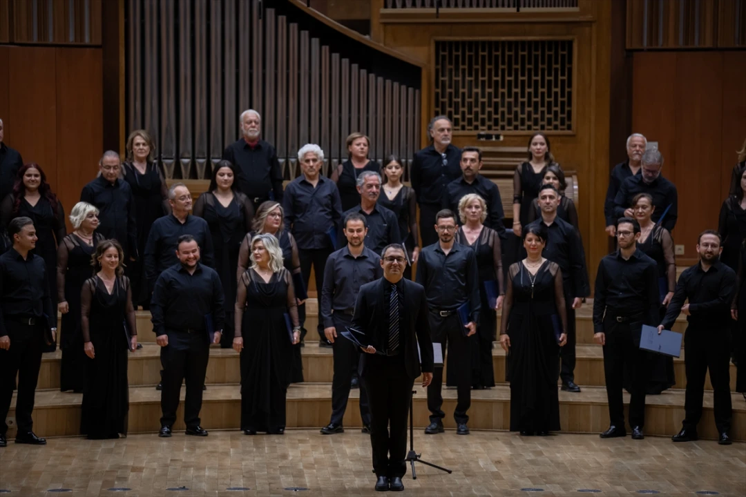 Ankara Devlet Çok Sesli Korosu'ndan Muhteşem Kapanış