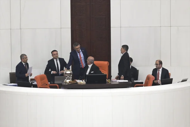 TBMM'de Gergin Oturum İYİ Parti Vekiline Kınama Getirdi