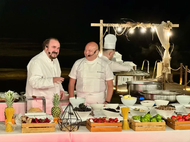 Gastronomiyi ve Müziği Buluşturan Etkinlik Ada'da İlgi Çekti