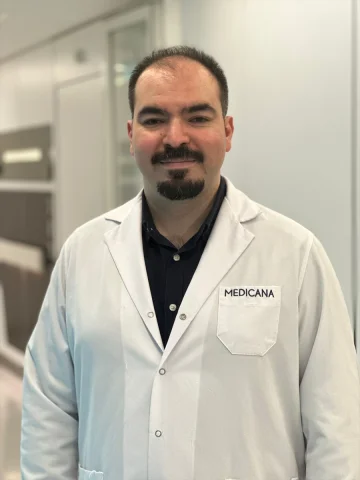 Ekran Başında Uzun Süre Geçiren Çocuklarda Skolyoz Tehlikesi