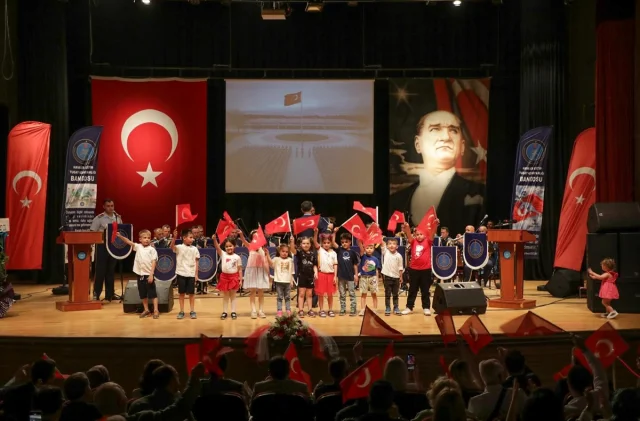 Kütahya'nın Kalbinde Coşkulu Konser Etkinliği