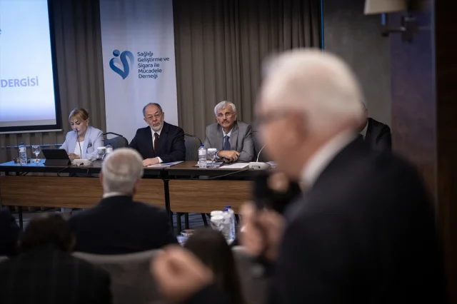 Sigara Karşıtı Mücadelede Yeni Adım Tütünle Savaşta Yeniden Yayına Başlayan Dergi