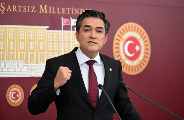 İYİ Parti'den Meclis'te Gergin Anlara İlişkin Açıklama