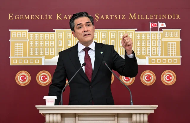 İYİ Parti'den Meclis'te Gergin Anlara İlişkin Açıklama