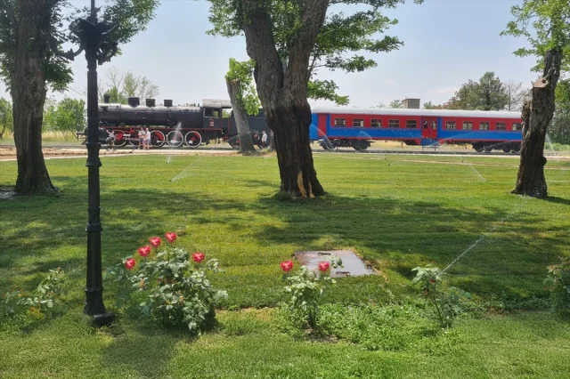 Edirne'nin Nostaljik Kara Treni Turistlerle Yeniden Buluşuyor