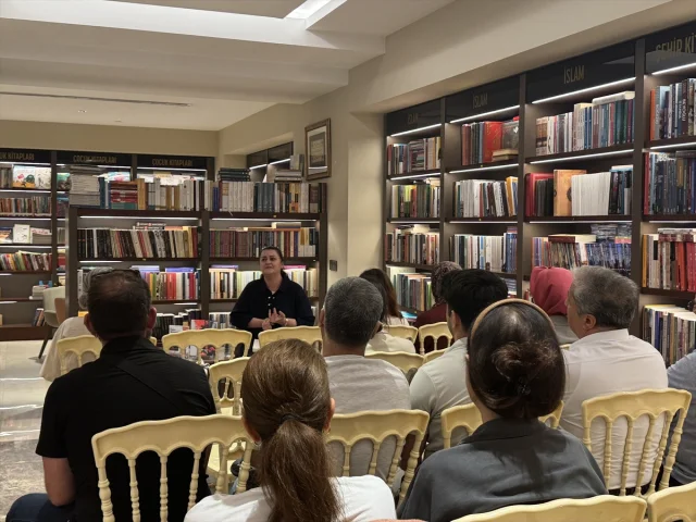 Peren Birsaygılı Mut'un Kitabı: Siyonist Edebiyatın Haritası