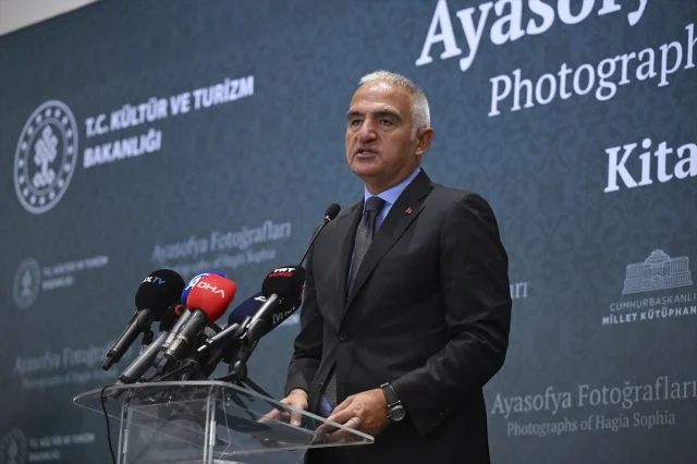 Ayasofya'nın Tarihi ve Estetik Zenginliği Fotoğraf Karelerine Yansıdı