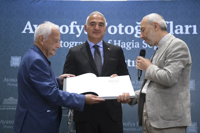 Ayasofya'nın Tarihi ve Estetik Zenginliği Fotoğraf Karelerine Yansıdı