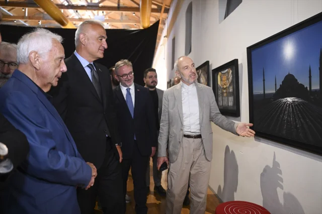 Ayasofya'nın Tarihi ve Estetik Zenginliği Fotoğraf Karelerine Yansıdı