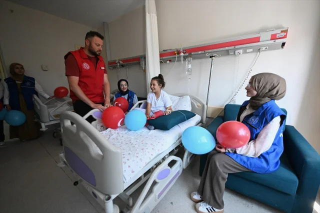 Düzce'de Tedavi Gören Çocuklara Sürpriz Karne Töreni