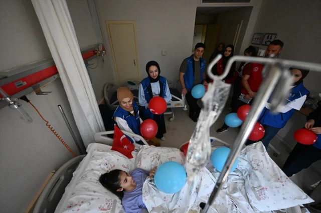 Düzce'de Tedavi Gören Çocuklara Sürpriz Karne Töreni