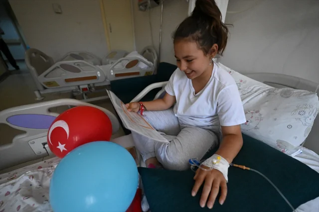 Düzce'de Tedavi Gören Çocuklara Sürpriz Karne Töreni