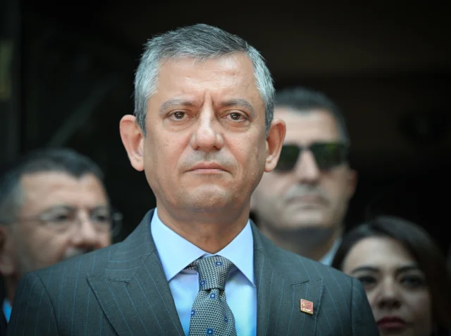 CHP Lideri Özgür Özel'den Esnafa Destek Çağrısı