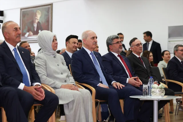 TBMM Başkanı Kurtulmuş Brüksel'de Türk Toplumunu Hedeflediği Güçlü Gelecekle Motive Etti