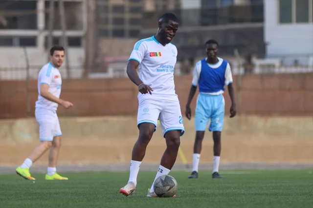 Türkiye ve Senegal Maarif Vakfı Futbol Maçı Kültürel Köprü Kurdu