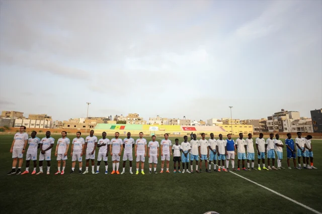 Türkiye ve Senegal Maarif Vakfı Futbol Maçı Kültürel Köprü Kurdu