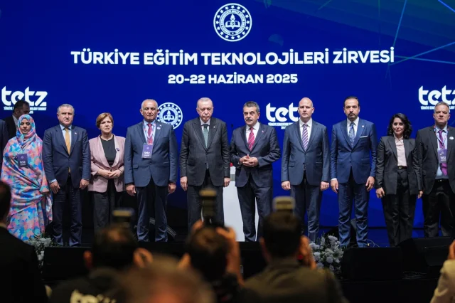 Eğitimde Dijital Dönüşüm Zirvesi: Erdoğan'dan YENİ Adımlar