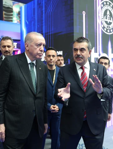 Eğitimde Dijital Dönüşüm Zirvesi: Erdoğan'dan YENİ Adımlar