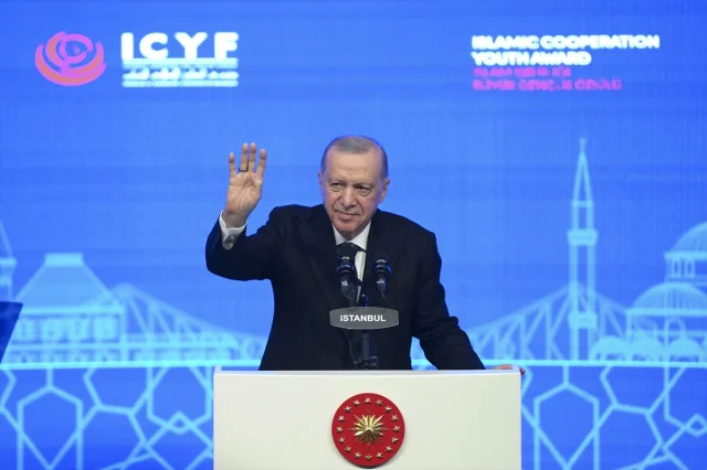 Cumhurbaşkanı Erdoğan İslam Dünyasının Birlik İçinde Olması Gerektiğini Vurguladı
