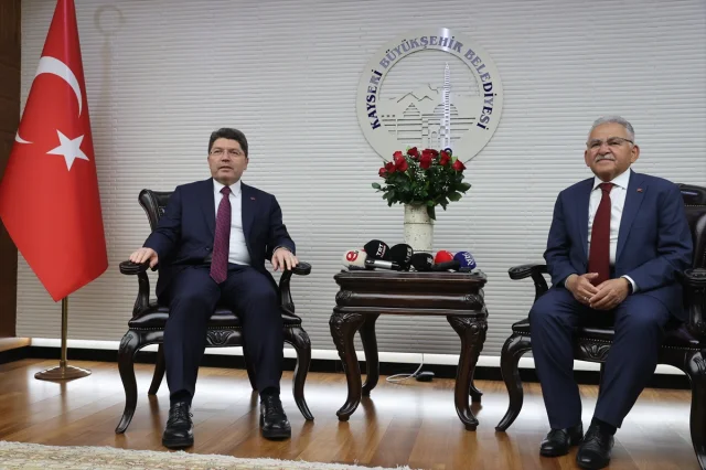 Adalet Bakanı Yılmaz Tunç Kayseri'de Temaslarda Bulundu