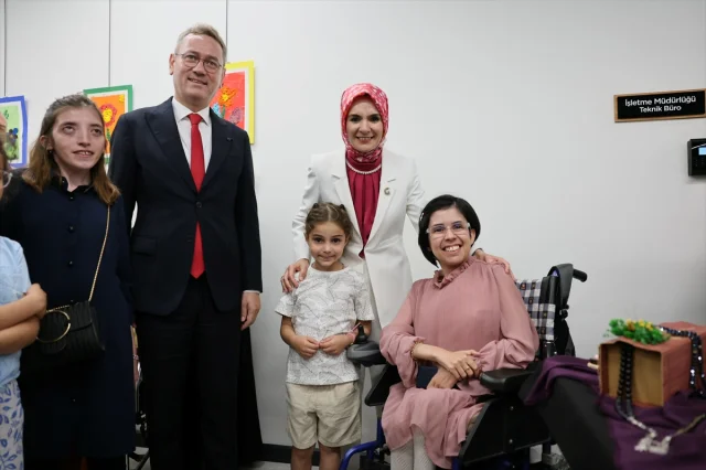 Bakan Göktaş Başakşehir’de Engelsiz Yaşam Merkezi'ni Ziyaret...