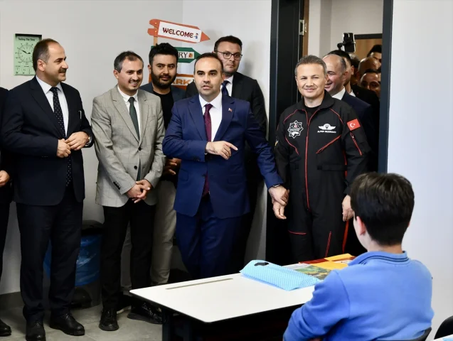 Bakan Kacır Giresun'da Eğitim Yatırımlarını Anlattı