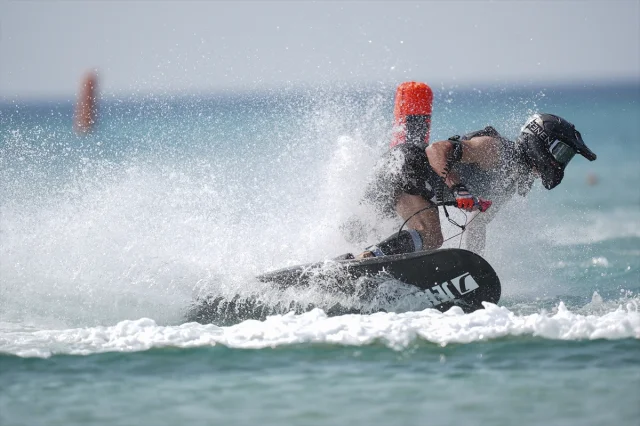 Dünya Motosurf Şampiyonası Rüzgarıyla Çeşme'de Heyecan Dorukta