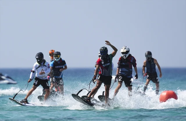 Dünya Motosurf Şampiyonası Rüzgarıyla Çeşme'de Heyecan Dorukta