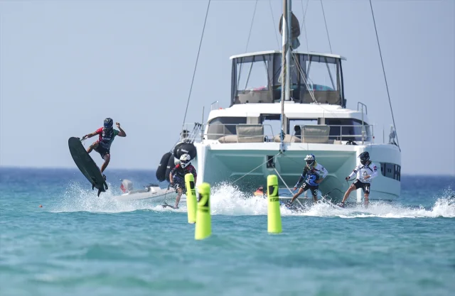 Dünya Motosurf Şampiyonası Rüzgarıyla Çeşme'de Heyecan Dorukta