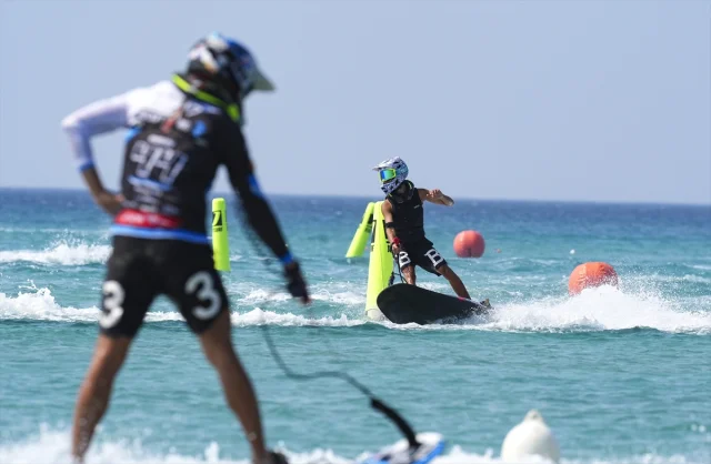 Dünya Motosurf Şampiyonası Rüzgarıyla Çeşme'de Heyecan Dorukta