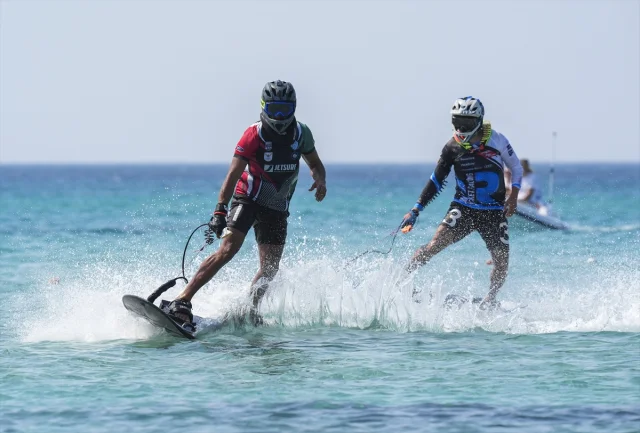 Dünya Motosurf Şampiyonası Rüzgarıyla Çeşme'de Heyecan Dorukta
