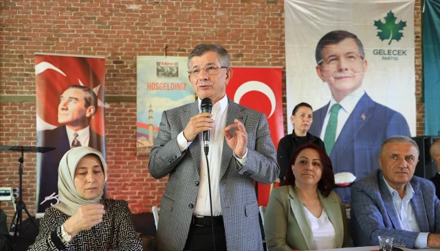 Ahmet Davutoğlu Edirne'de Siyasi ve Ekonomik Gelişmeleri Değerlendirdi