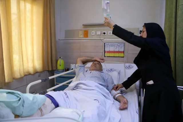 Tahran’da İsrail Saldırıları Sonrası Hastanelerde Yoğun Mücadele