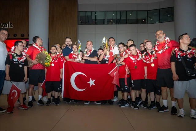 Özel Sporcuların Avrupa'daki Büyük Başarısı: Gururla Döndüler